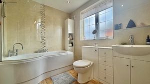 Photo 25- click for photo gallery